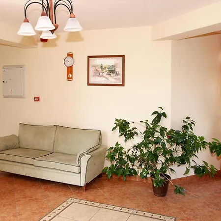 Bed & Breakfast Pihenokereszt Panzio Sopron