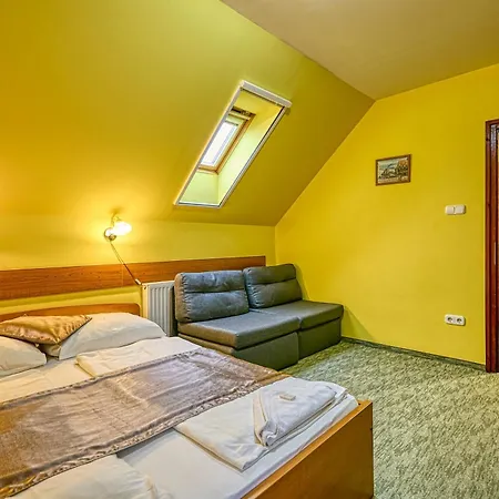 Bed & Breakfast Pihenokereszt Panzio