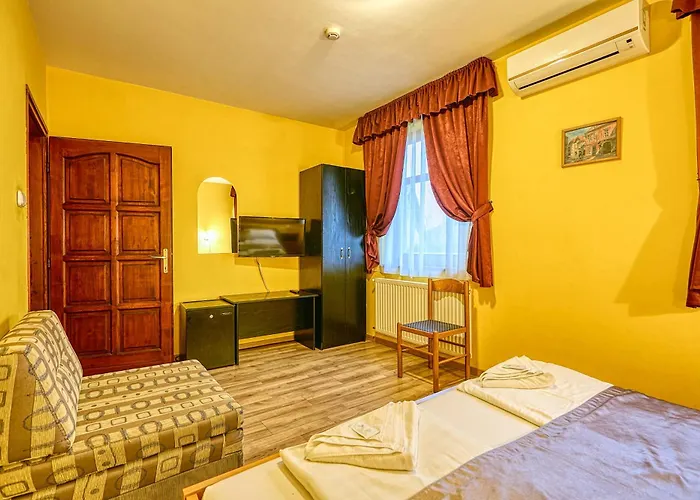 Pihenőkereszt Panzió 3* Sopron